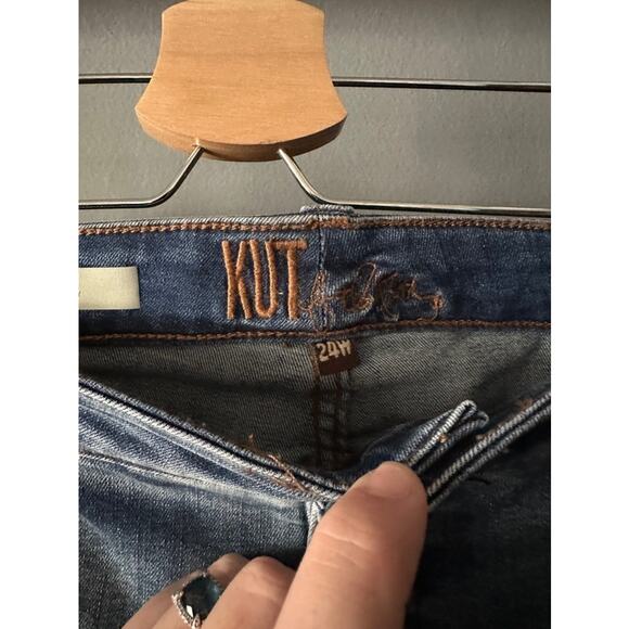 Kut from the Kloth Carlo Ankle Skinny Distressed Jeans | 24W - Picture 5 of 6